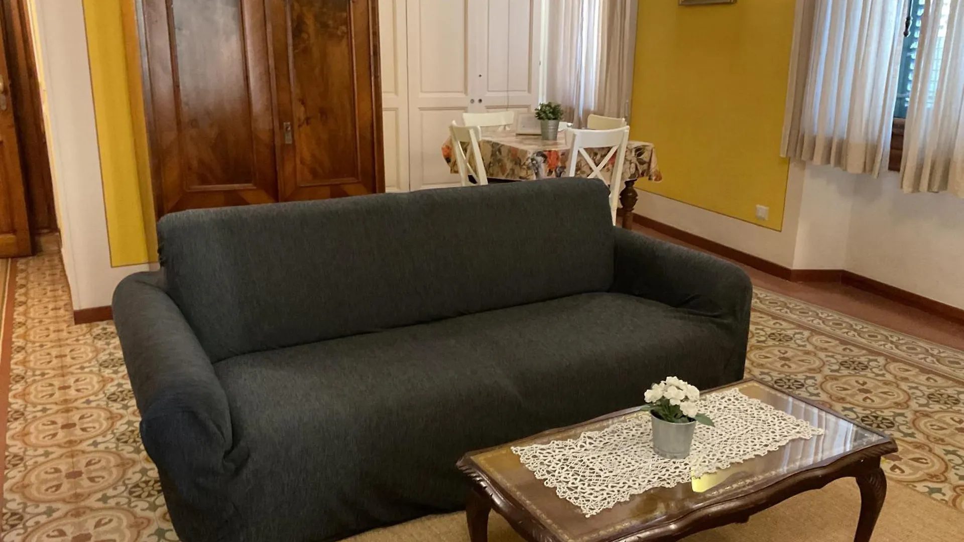 Manon Lescaut Apartment Florence
