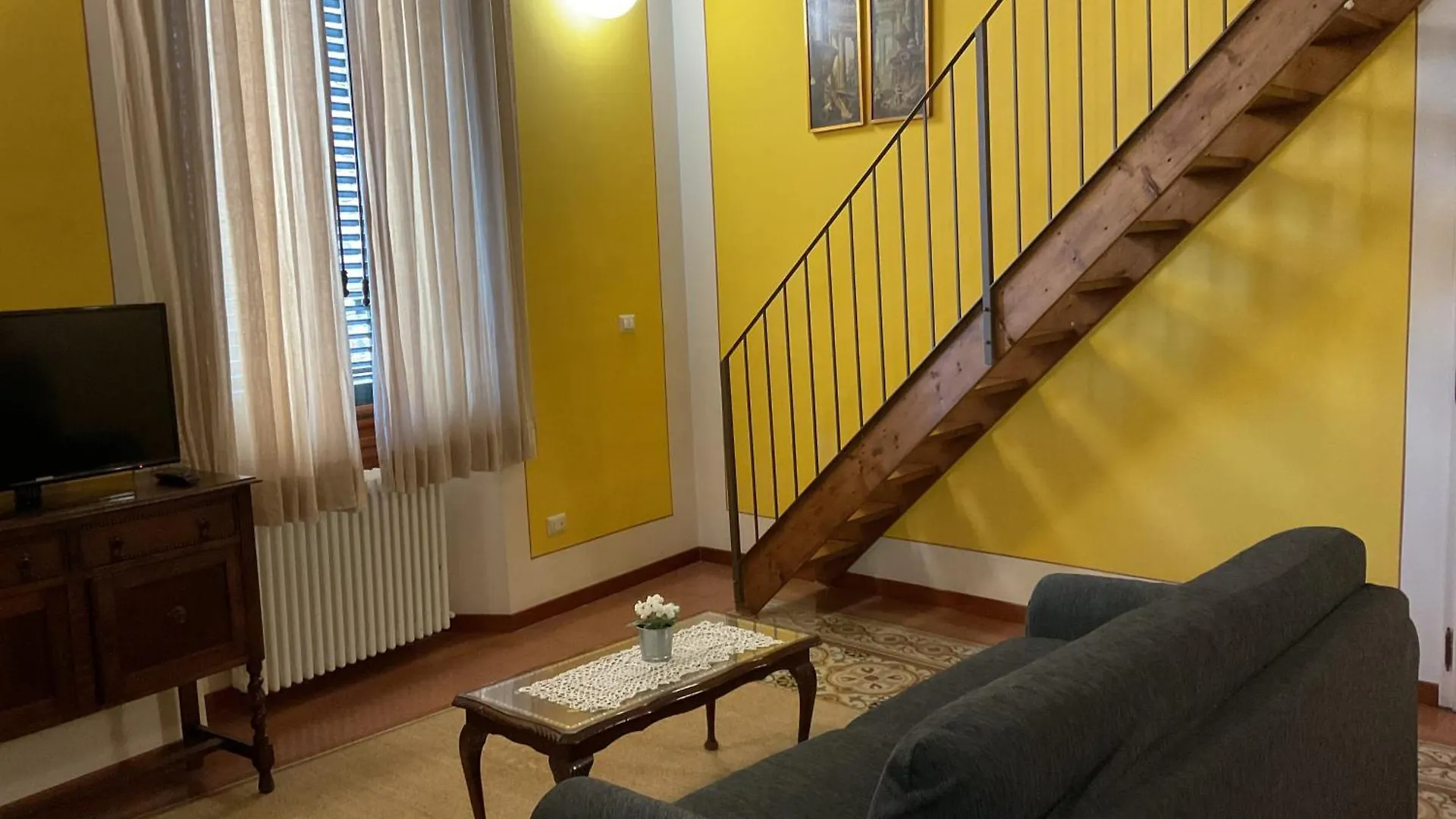 Manon Lescaut Apartment Florence Italy