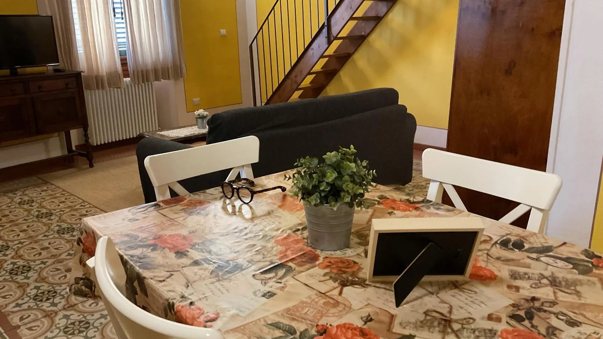 Manon Lescaut Apartment Florence